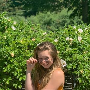 Meet your Posher, Mila